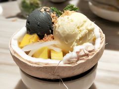 金椰冰激凌（单球）-金椰壳· 大厨新加坡菜(壹方城店)