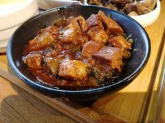 酸菜卤肉-72街红烧排骨饭(海珠丽影广场店)