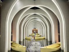 -涨巢·潮玩水疗局