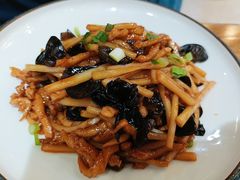 -东来菜馆•手抓海鲜家常菜•海鲜锅贴(鸽子窝店)