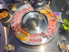 -哈哈碳都·牛肋条无限自助烤肉(宝龙店)