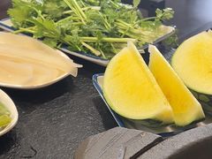-灶知轩湘西石锅鱼(万佳广场店)