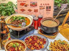 -霄汉牛三鲜湖北砂锅菜(万松园2店)