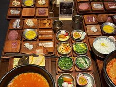 -银米·云南传统过桥米线(双廊黑金冠店)