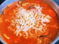 芝士辛拉面-HONGA HONGA雄家(曹路店)