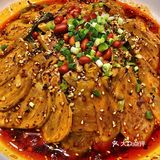 整整一桌20几份川菜这么便宜你敢信❓红油鸡片绝了[色]