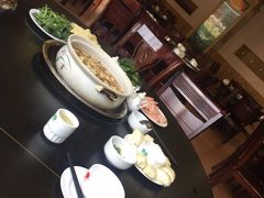 -东巴谷野生菌火锅餐厅