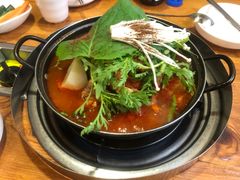 土豆排骨火锅-喇喇排骨火锅·传统韩式脊骨汤(望京西园总店)