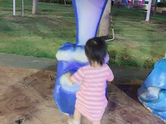 -亚龙湾中心广场
