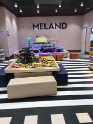 -meland亲子乐园(北京首开通州万象汇店)