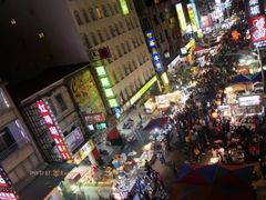 -六合夜市