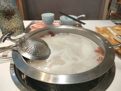 -马家斑.鲜鱼火锅(松湖万科店)