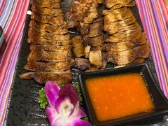 -香巴拉云南餐厅(华莱坞店)