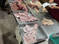 -标记美食新鲜猪杂(兴南大道店)