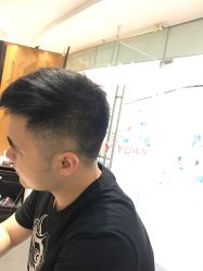 -苑苑发型设计