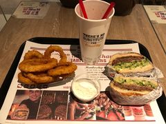 -The Habit Burger Grill 哈比特汉堡(复兴soho店)