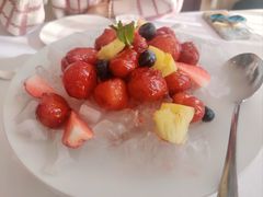 冰镇菠萝咕咾肉-泰悦一品·粤菜·烤鸭·茶点(金融街店)