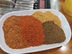 -哈尔滨小酒馆·鲜肉现穿自助烧烤(康新花园店)