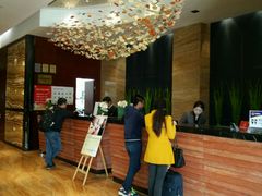 -武汉光谷广场杨家湾地铁站怡程酒店