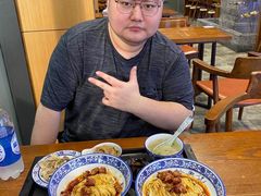 -裕兴记面馆(现代传媒广场店)