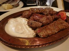 殿下烤肉-Efes Turkish & Mediterranean Cuisine 艾菲斯餐厅(陆家嘴店)