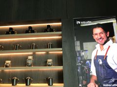 -瑞幸咖啡(宝华国际广场店)
