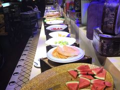 -阪尚皇·原切牛排·烤肉火锅自助(北京路店)