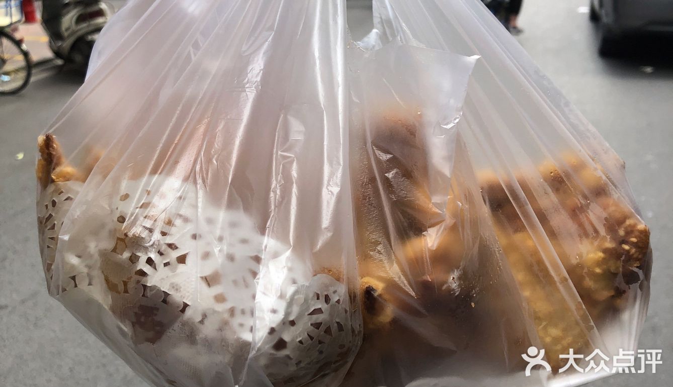 刚好炸出锅热乎乎 和小伙伴一起买了八只