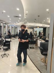 点击看大图 -八佰伴8008星级形象店