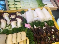 -慢丽江·云南野生菌土鸡锅(付家庄店)