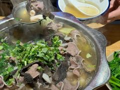 -谢老五跷脚牛肉·非遗传承店