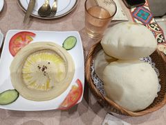胡慕斯酱配饼-BRBR叙利亚餐厅(总店)