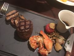 -恰餐厅及酒吧 CHAR Bar & Grill (北京丽都皇冠假日店)