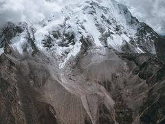 -亚拉雪山风景区