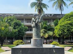 -吐斯廉屠杀博物馆