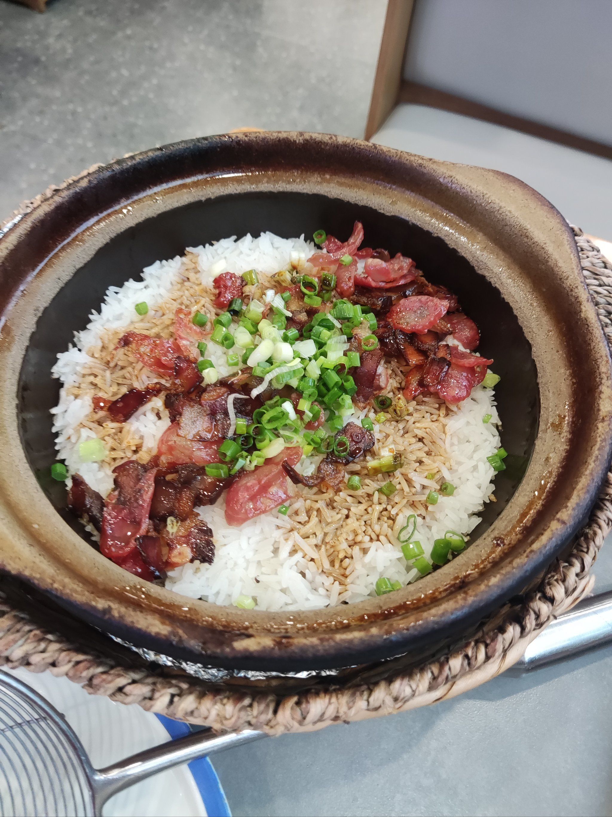 撒尿牛丸,汤鲜.手切牛肉,肉嫩.豆泡,香有嚼劲