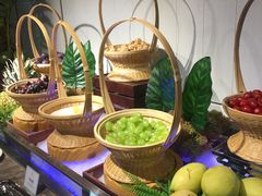-蓝钻·国际美食海鲜自助百汇(西直门店)