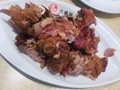 -六泰居·尔滨地标·东北菜(泰山路店)