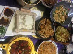 -95号酱骨·一块豆腐(展春园西路店)