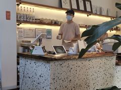 -Line 咖啡(石厦花园店)