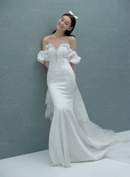 -至臻微拉婚纱摄影