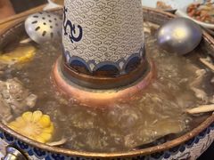-毛辣果·贵州红酸汤牛肉火锅(西单店)