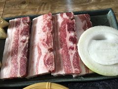 -草家酱蟹炭火烤肉店(珲春南路一店)