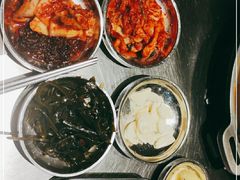 -哈哈碳都·牛肋条无限自助烤肉(台江万达店)