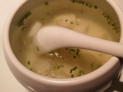 酸辣乌鱼蛋汤-悦融琥珀·京鲁菜·海味珍品(西单店)