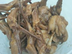 卤鸭舌-蓝精灵饺子店