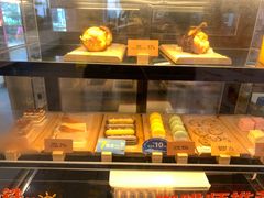 面包甜点陈列柜-麦当劳(仙林亚东城得来速店)