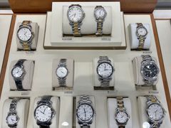 -亨吉利世界名表中心(砂之船奥莱店)