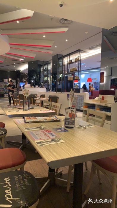 必胜客(WOW玉泉远洋店)大堂图片