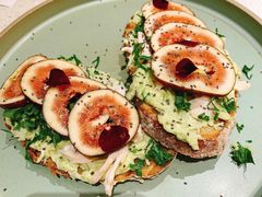 无花果手撕鸡肉tapas-Toris(LuOne凯德晶萃广场店)